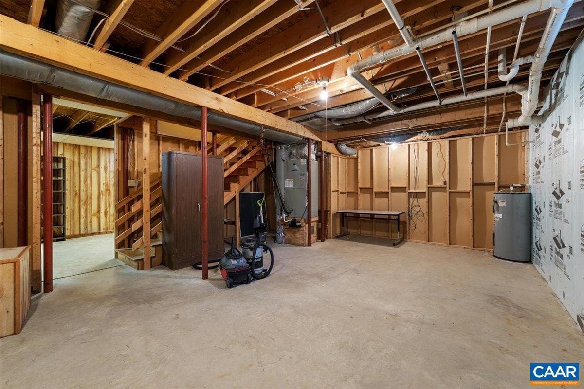 391 Pond Rd photo 46