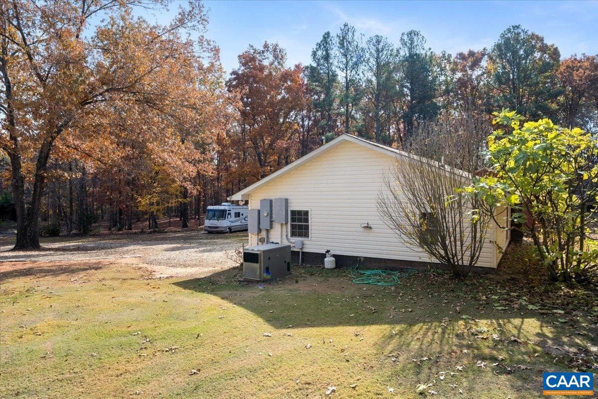 391 Pond Rd photo 48