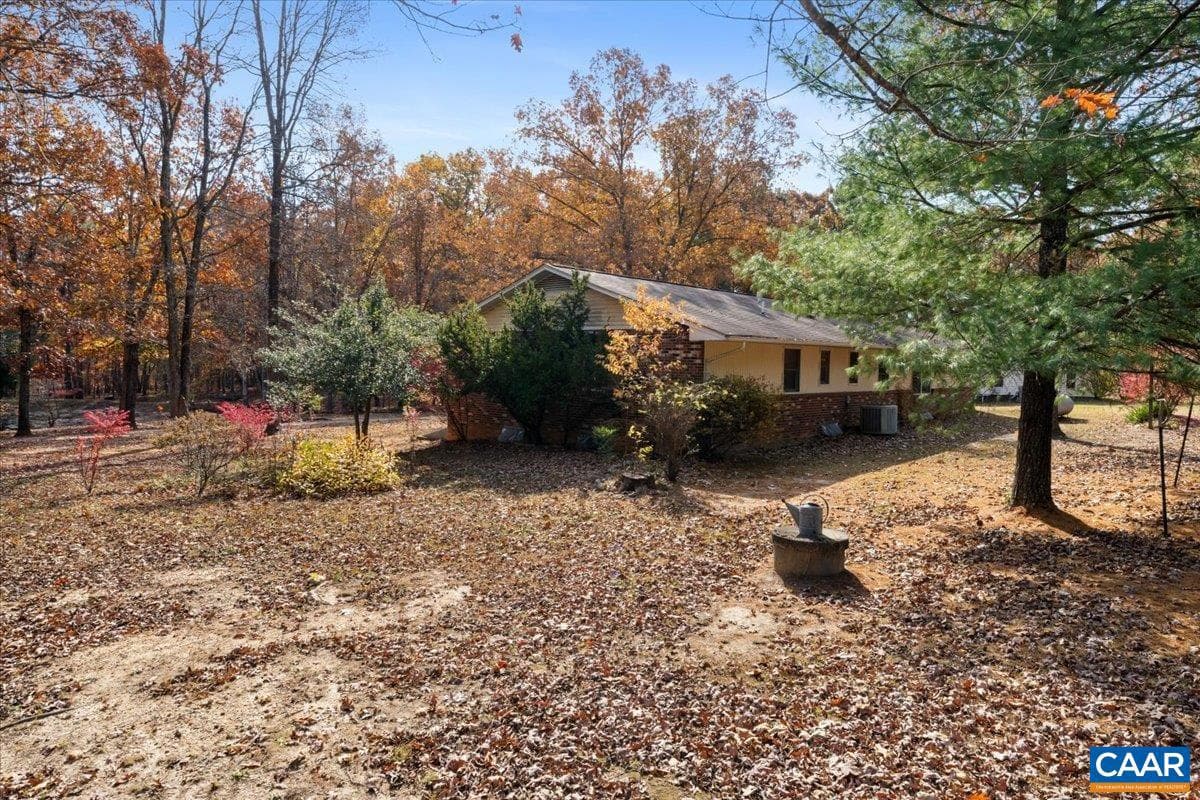 391 Pond Rd photo 55