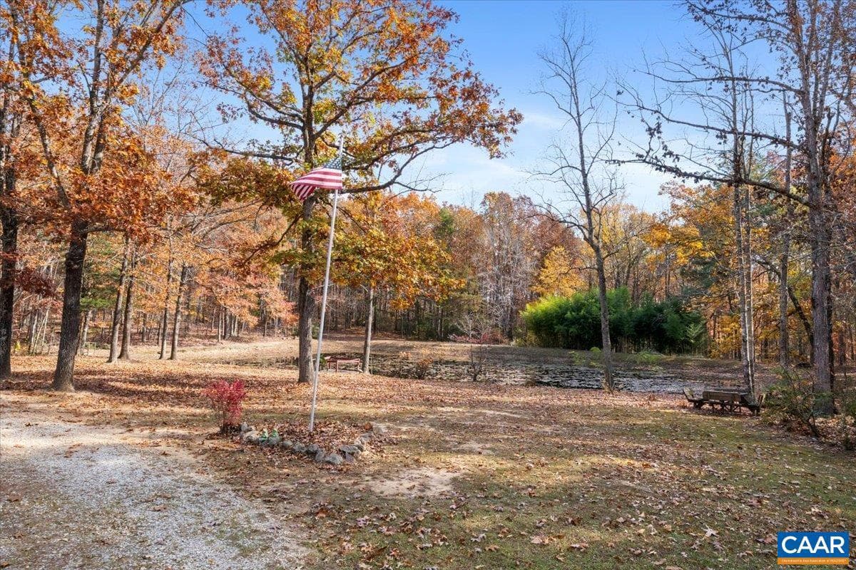 391 Pond Rd photo 56
