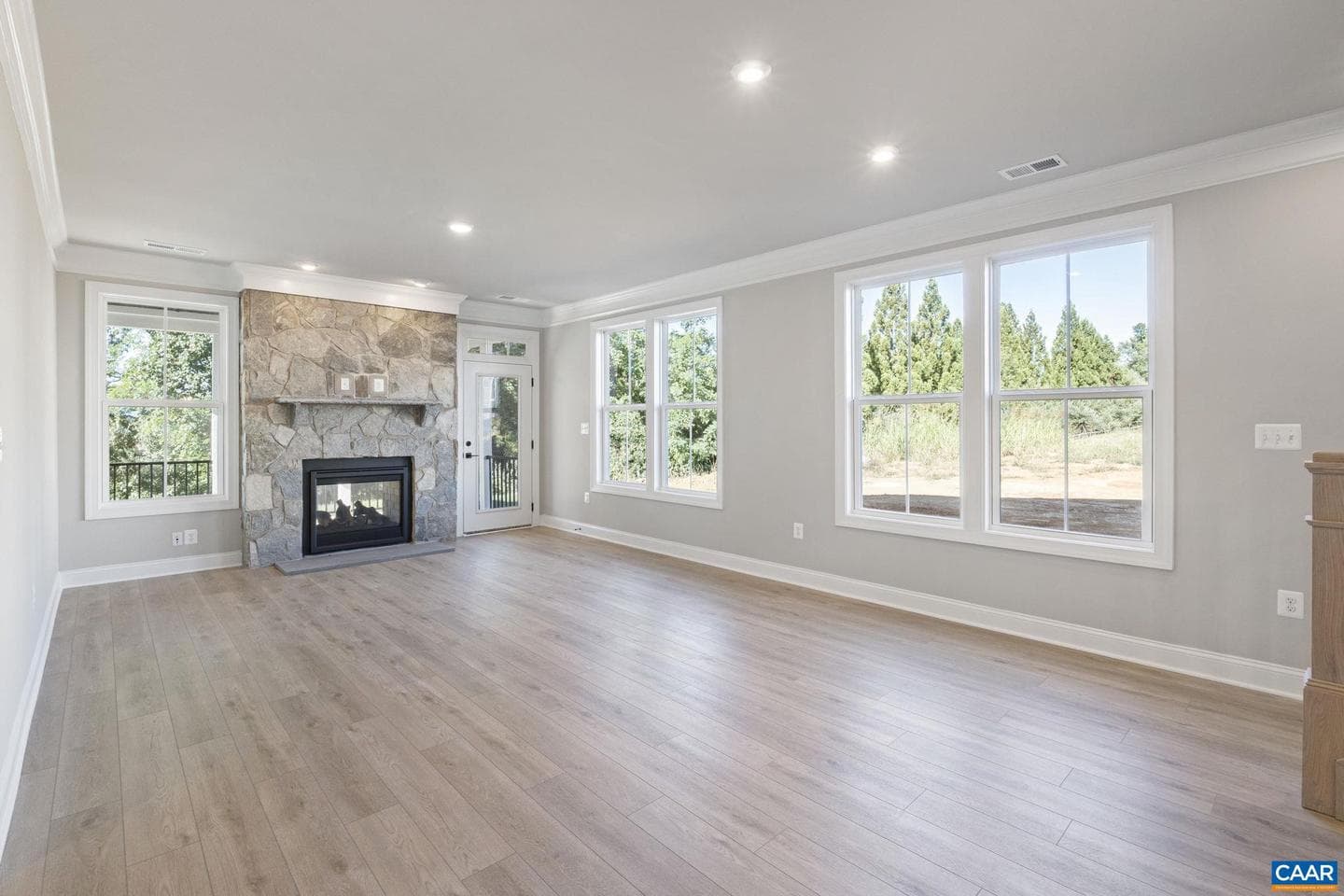112 Sunbird Ln photo 18
