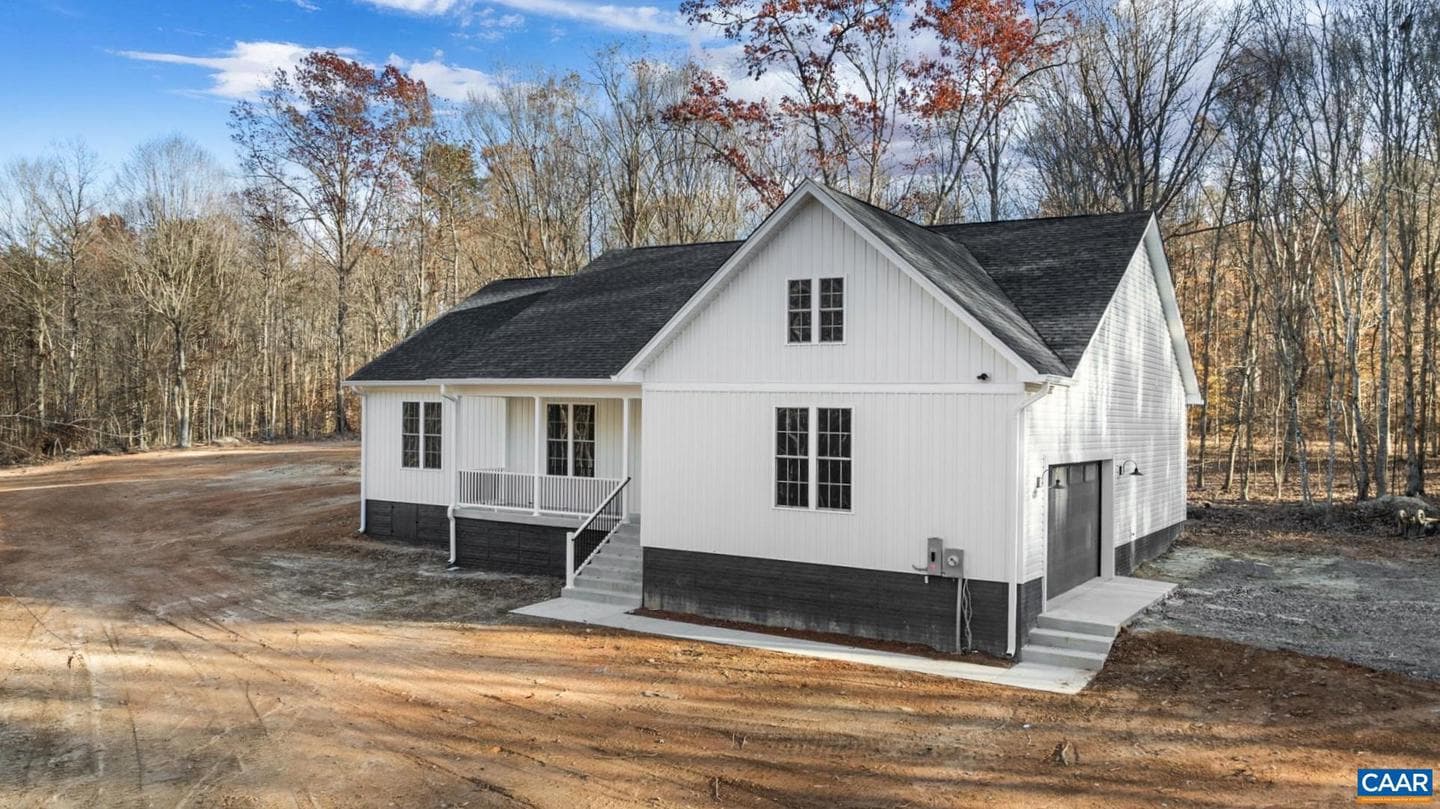 2192 Horseshoe Farm Rd photo 2