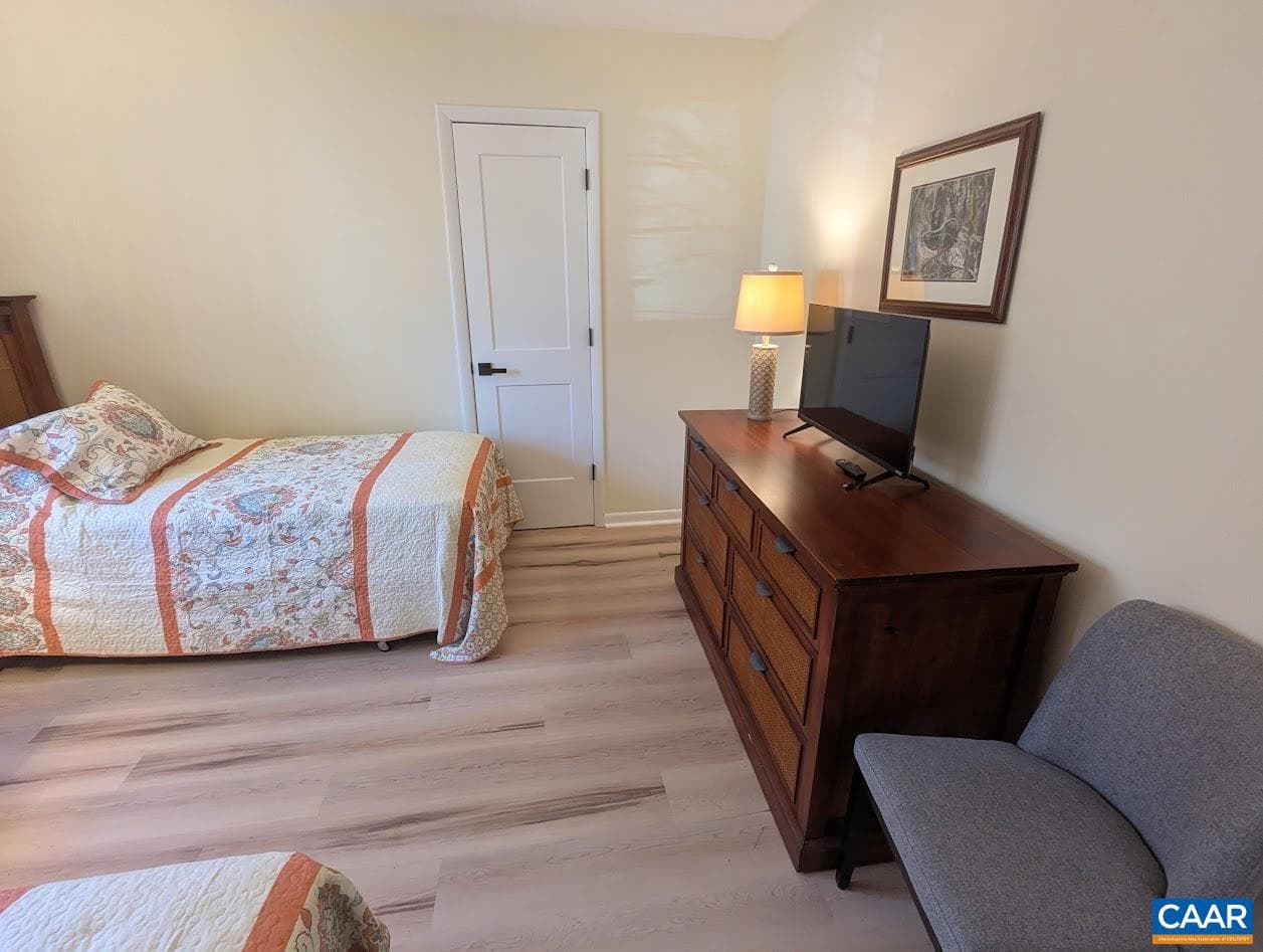 731 Laurelwood Condos photo 11