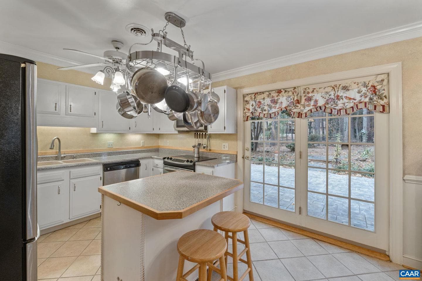 4220 Paddock Cir photo 17