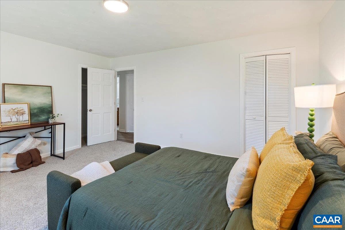 492 Red Bird Ln photo 11