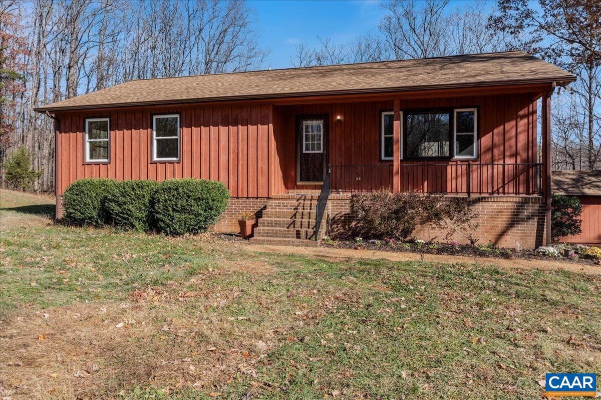 492 Red Bird Ln photo 18