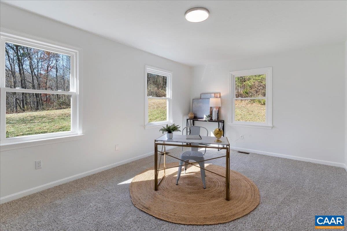 492 Red Bird Ln photo 9