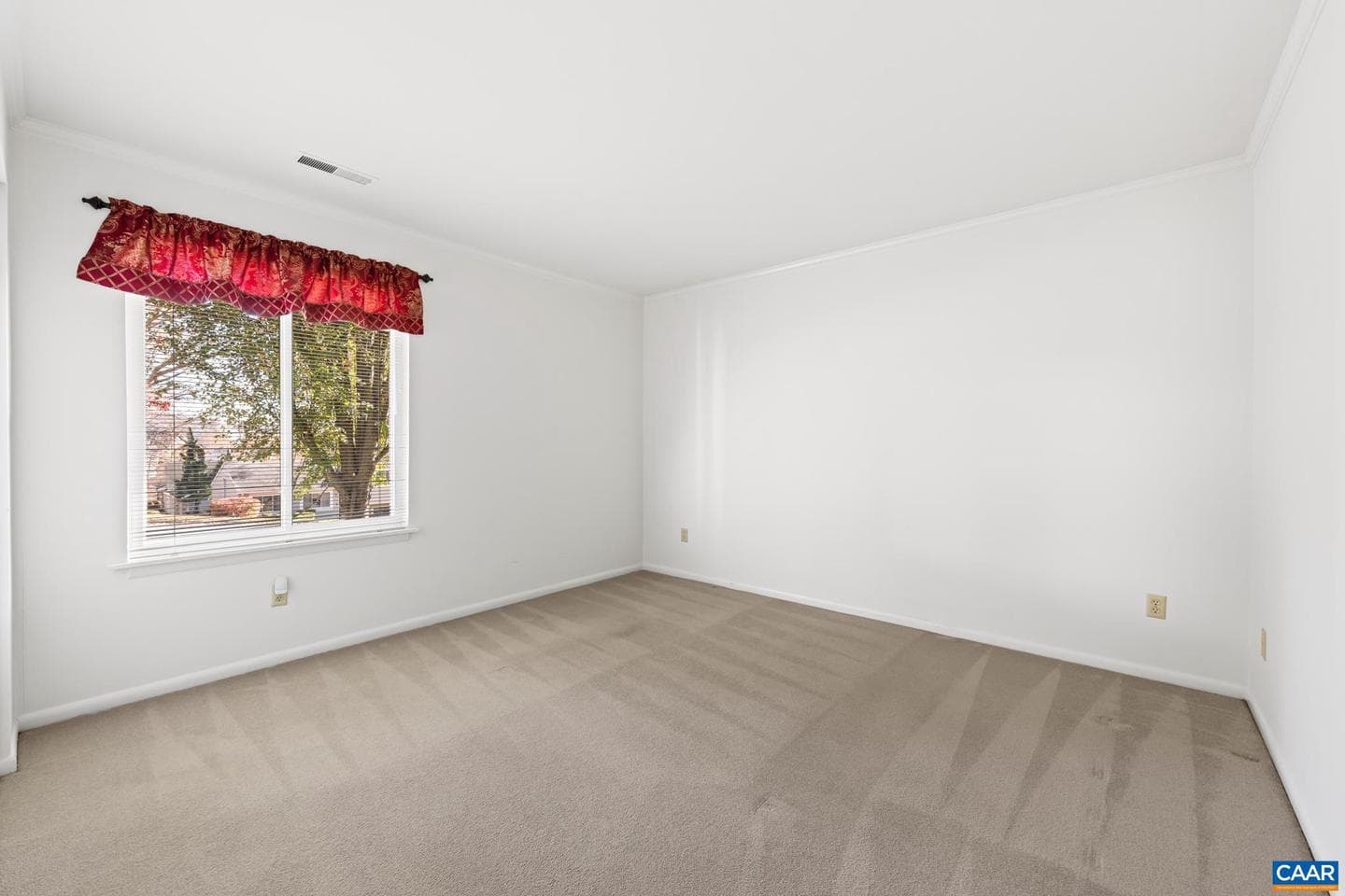 540 Woodmont Dr photo 20