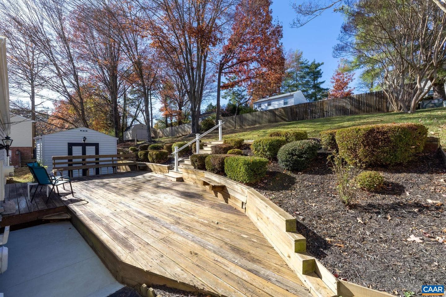 540 Woodmont Dr photo 26