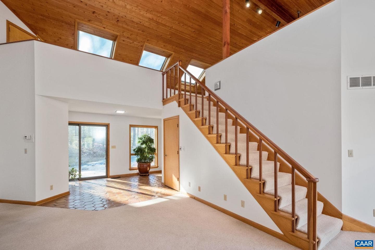 298 Courthouse Mountain Ln photo 21