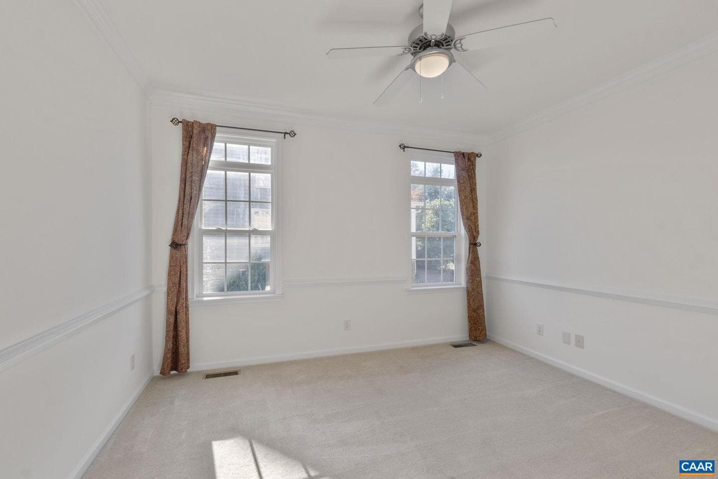 2053 Ridgetop Dr photo 19