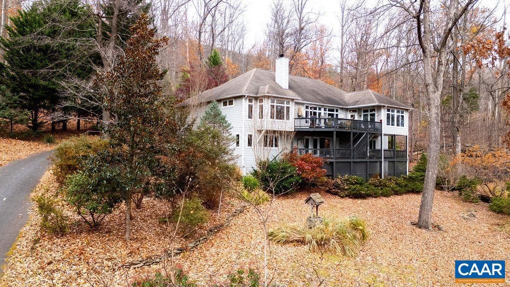423 Foothills Dr photo 2