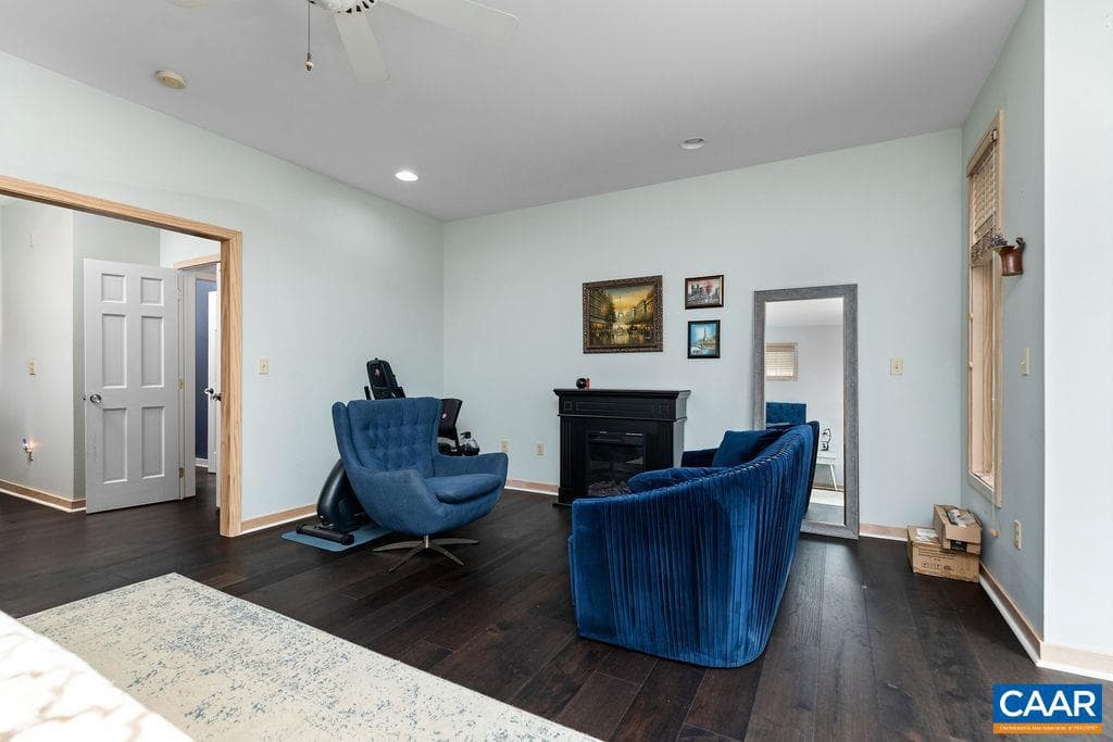 423 Foothills Dr photo 33