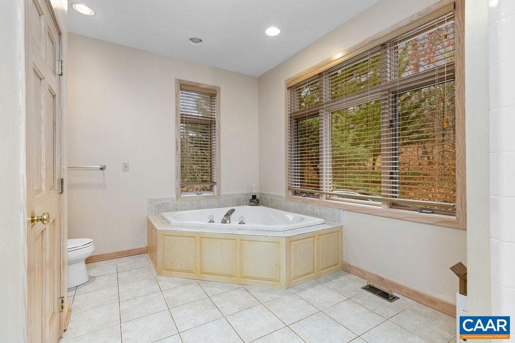 423 Foothills Dr photo 34