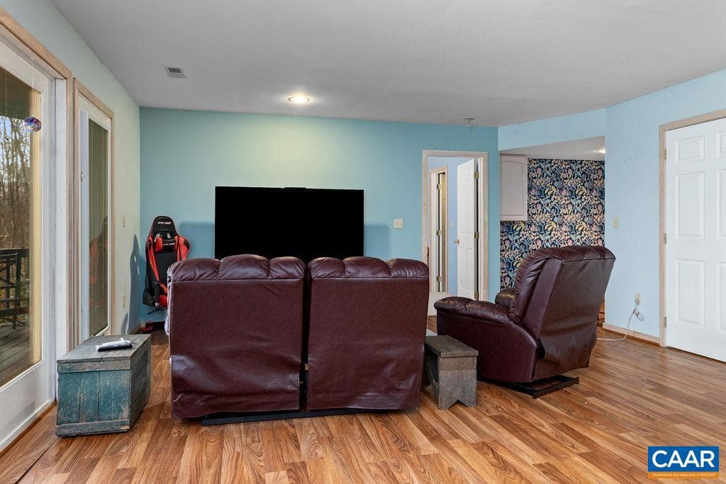 423 Foothills Dr photo 40