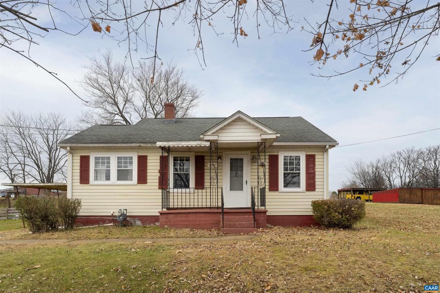 1007 Sherwood Ave photo 1