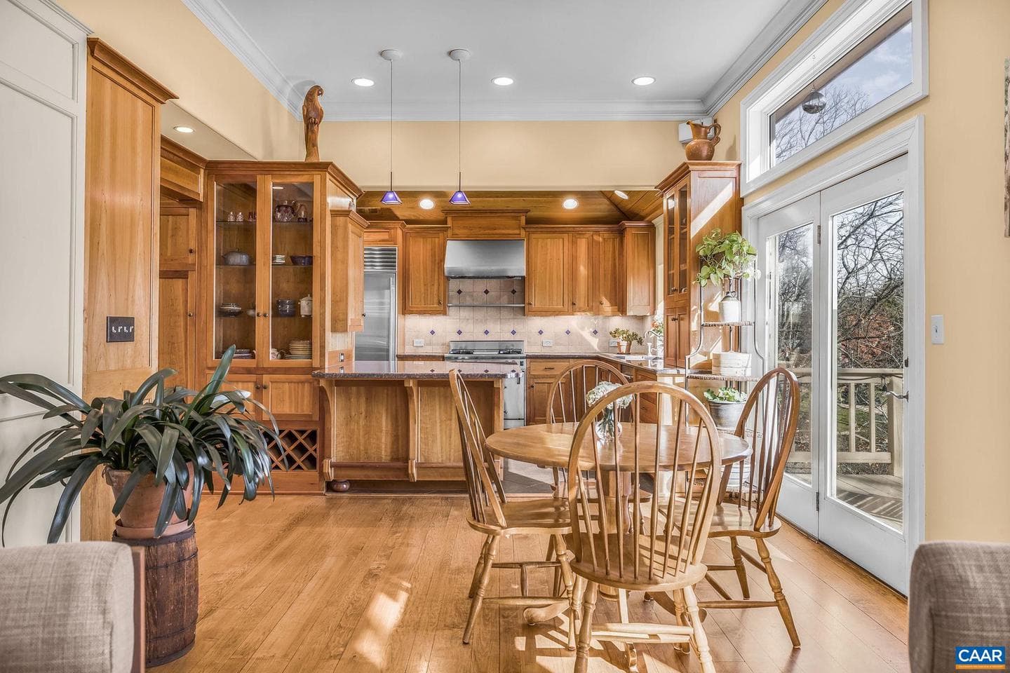987 Rodes Farm Dr photo 16