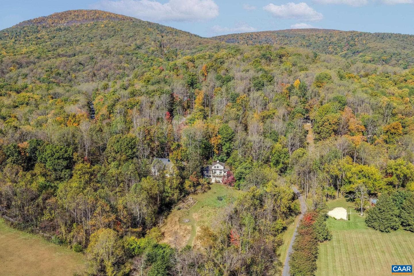 987 Rodes Farm Dr photo 3