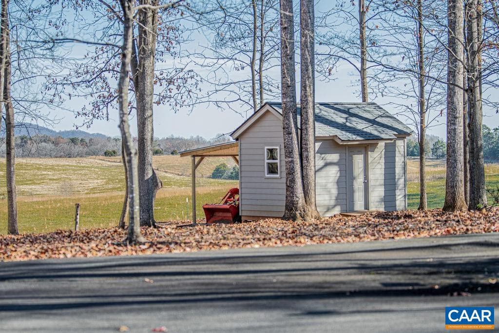 255 Sadie Ln photo 43