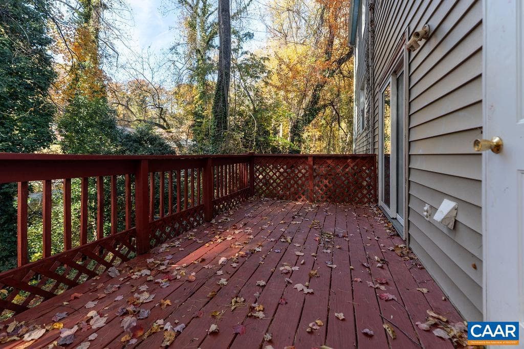 904 Rock Creek Rd photo 4