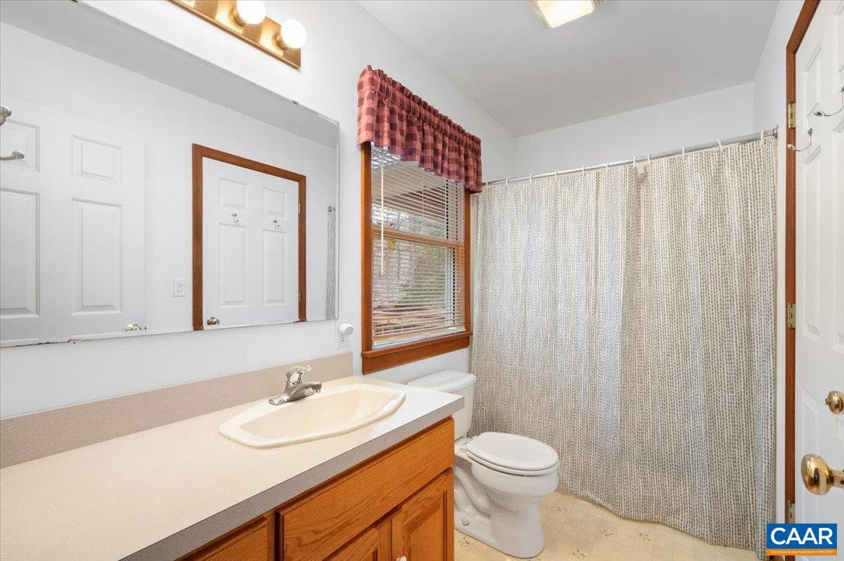 1411 Hill Hollow Rd photo 17