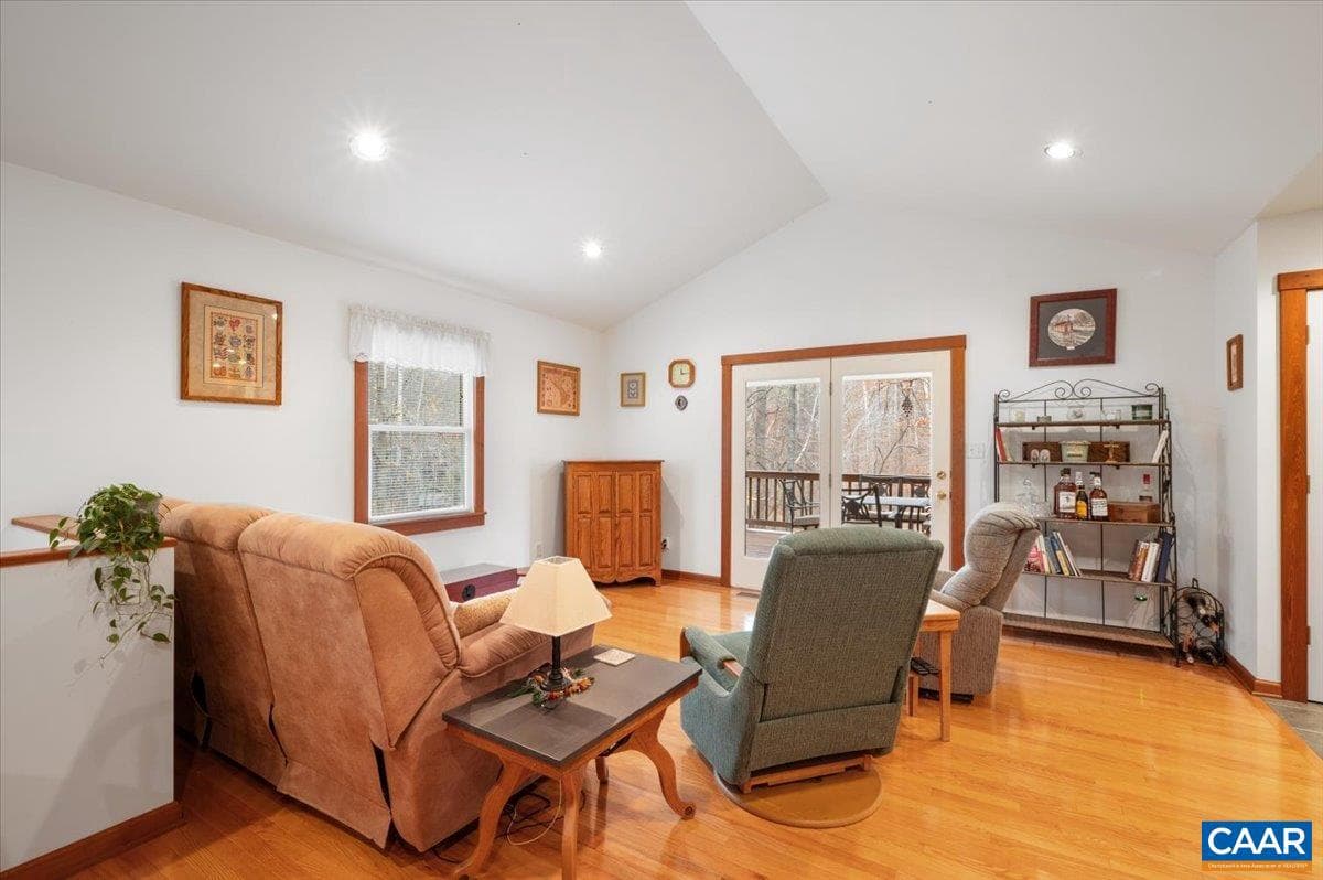 1411 Hill Hollow Rd photo 5