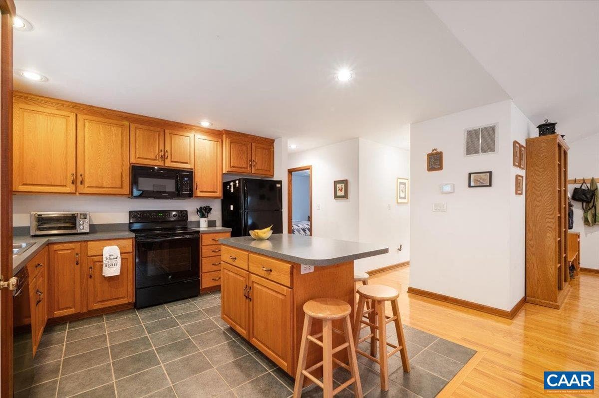 1411 Hill Hollow Rd photo 8