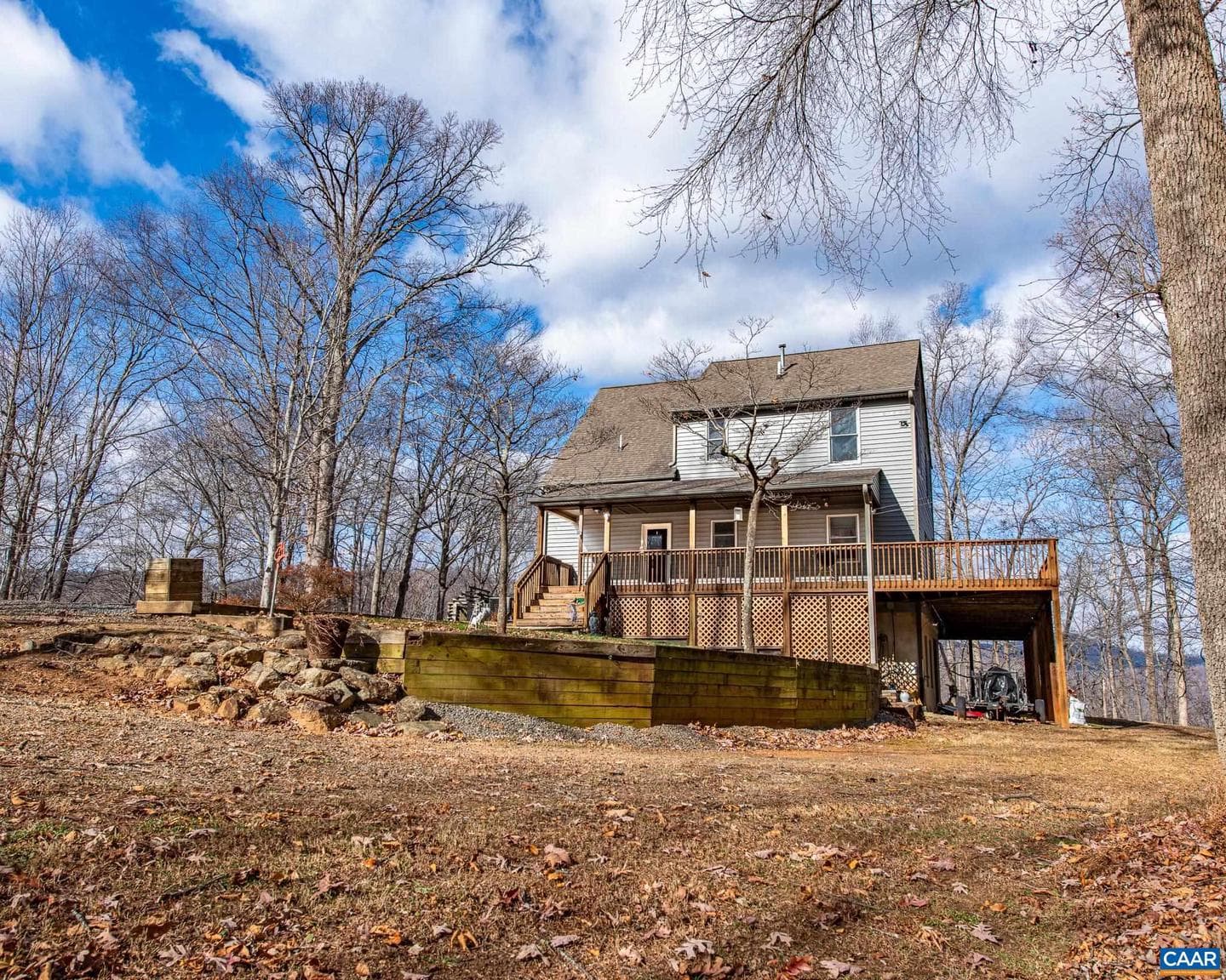 330 Eades Ln photo 3