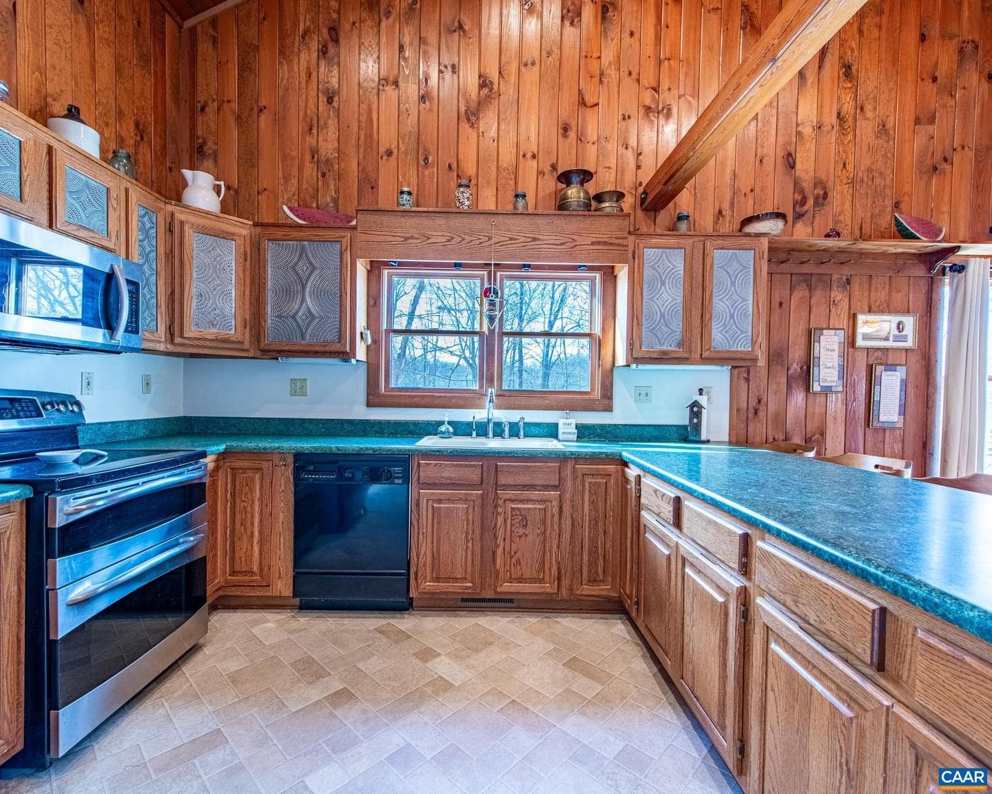 330 Eades Ln photo 8