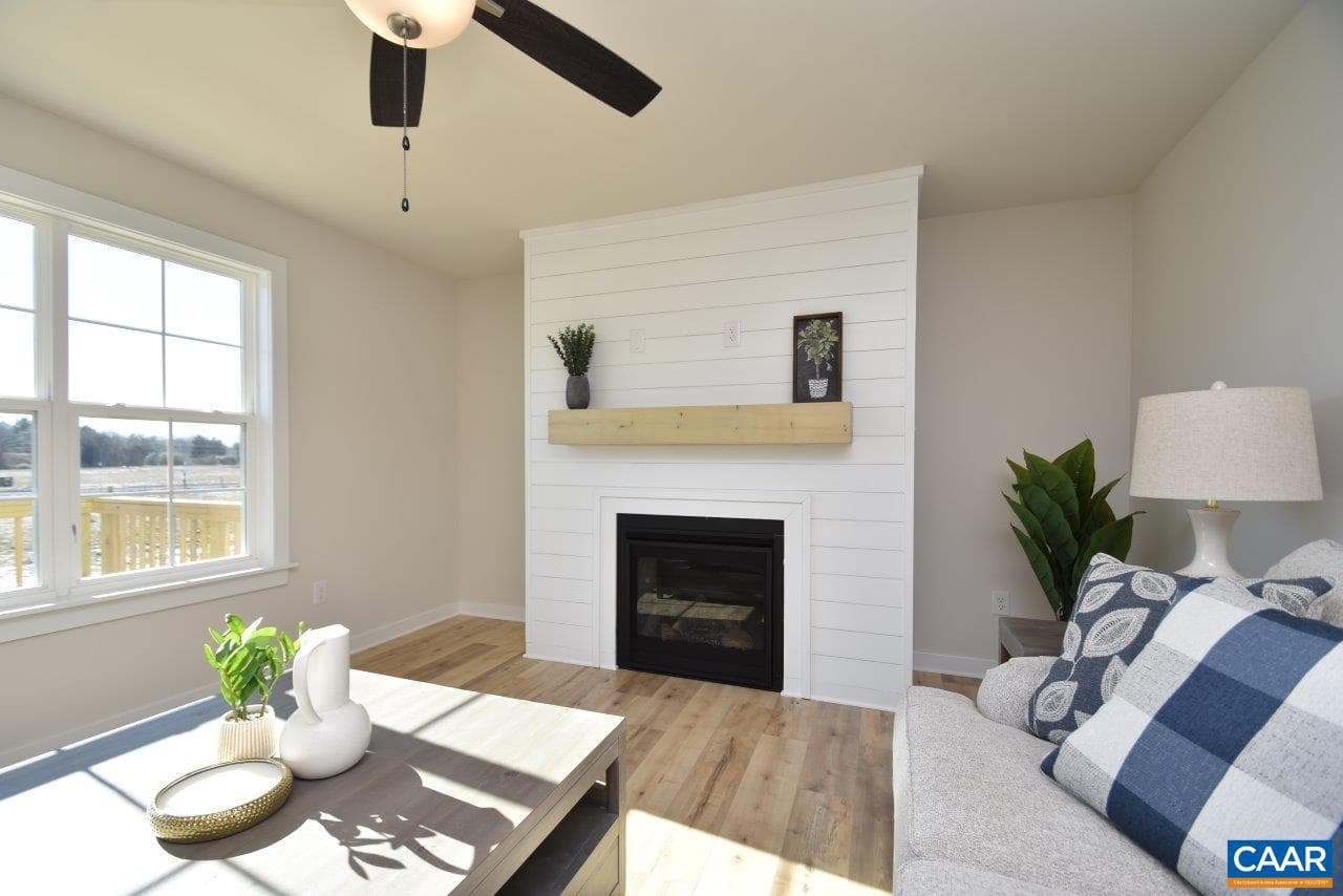 255 Porkchop Ct photo 10