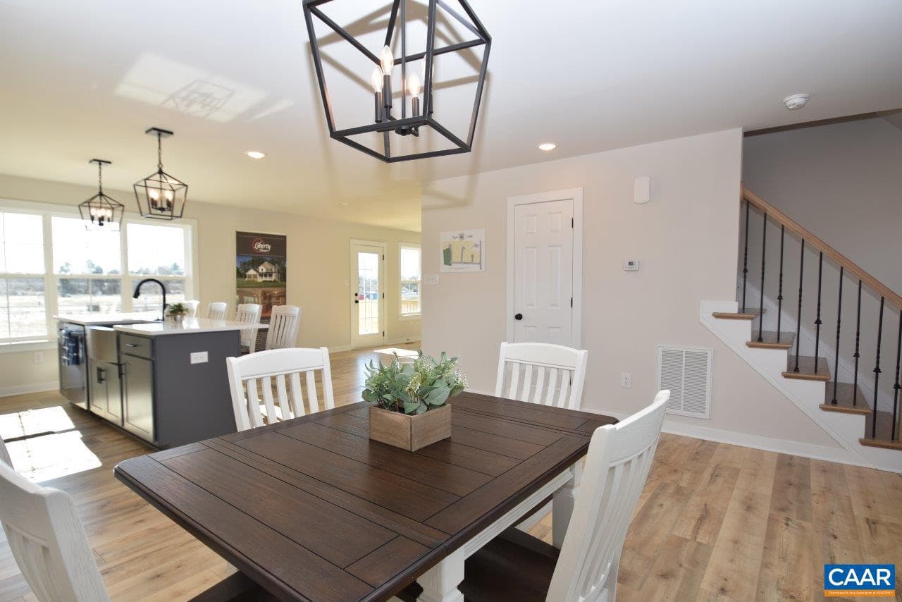 255 Porkchop Ct photo 12