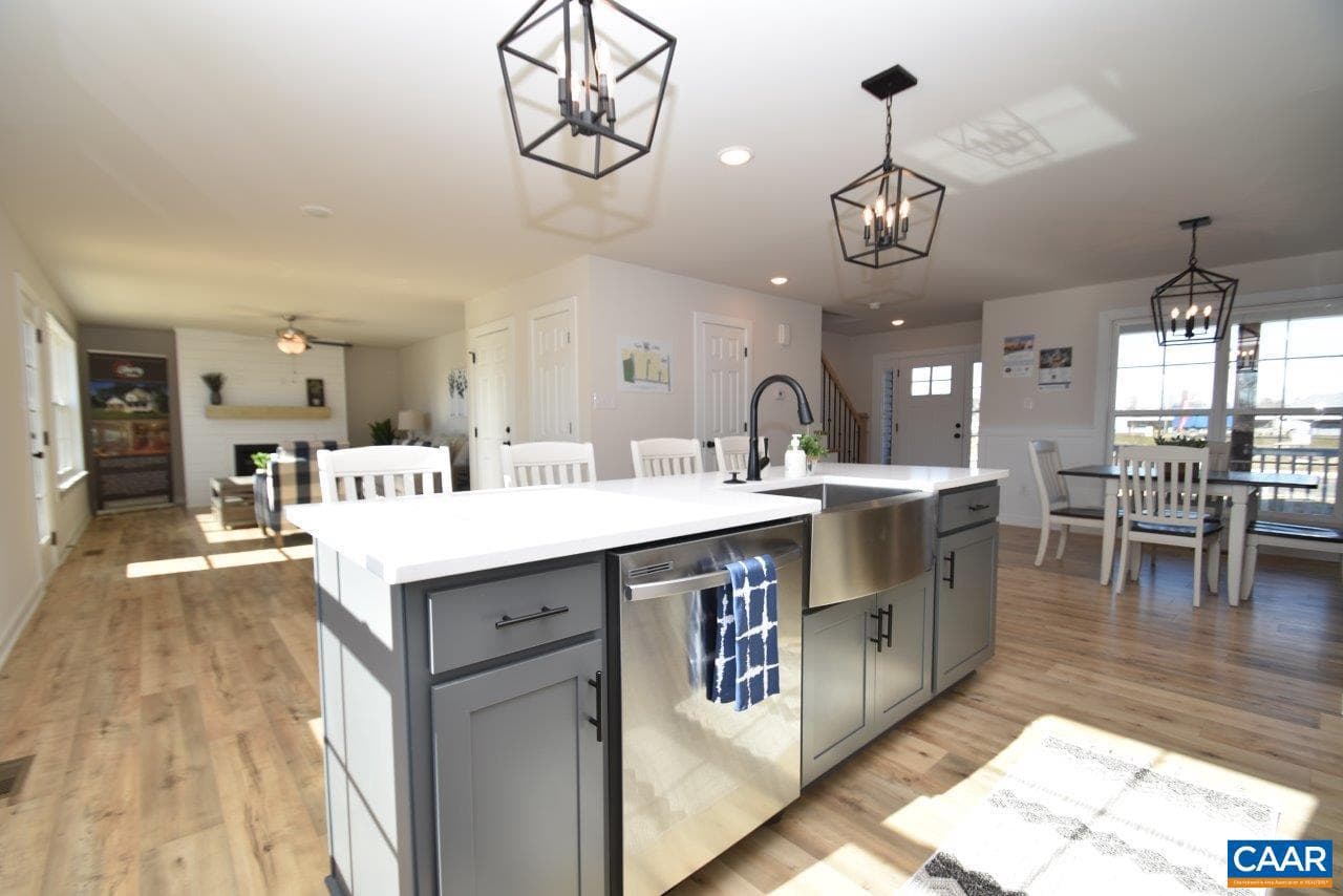 255 Porkchop Ct photo 8