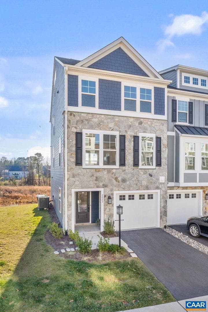 2023 Meyers Way photo 2