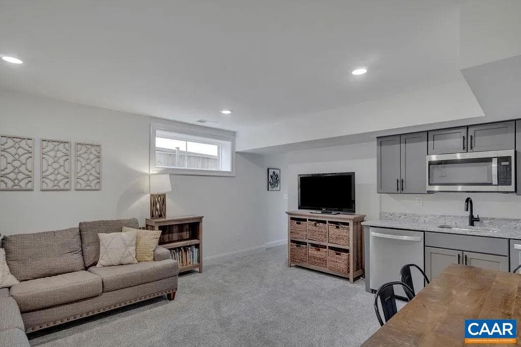 20 Warwick Dr photo 25