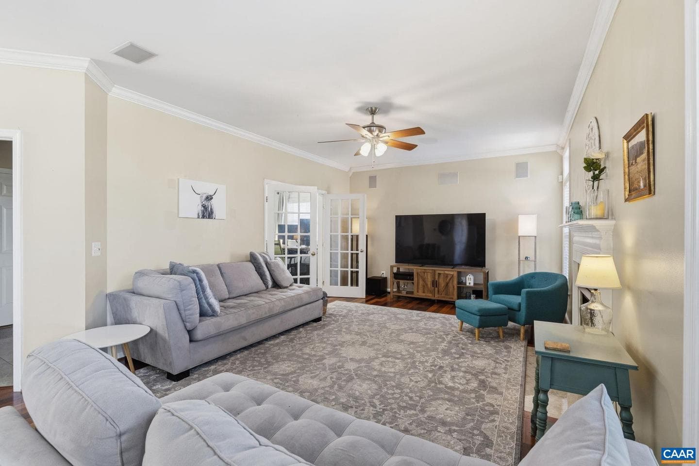 22 Villa Ave photo 13