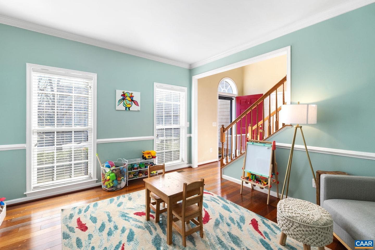 22 Villa Ave photo 5