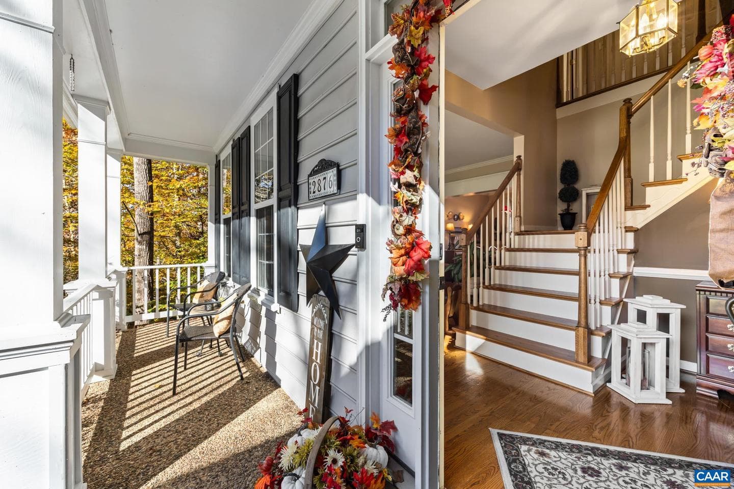 2876 Stratford Glen Way photo 2