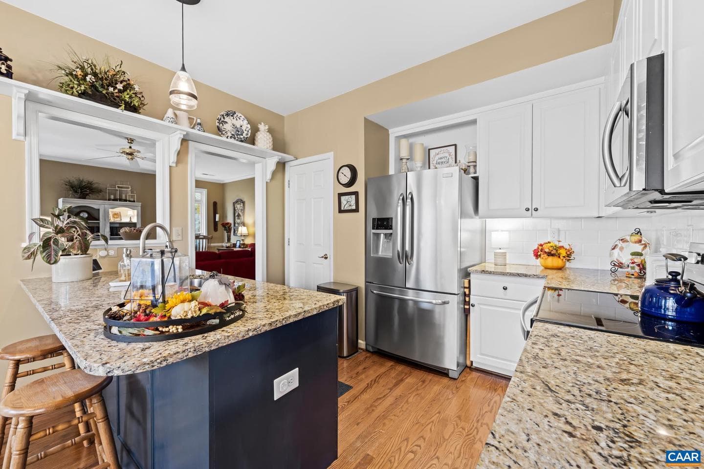 2876 Stratford Glen Way photo 9
