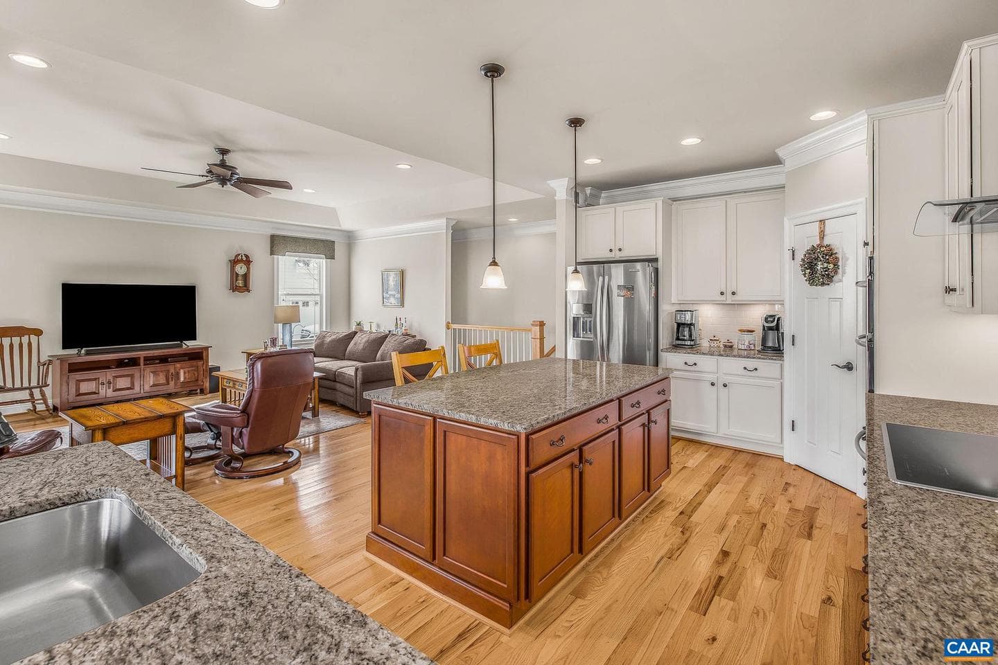 2449 Pendower Ln photo 14