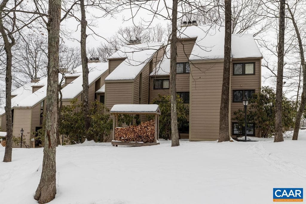 113 Eagles Ct Condos photo 3
