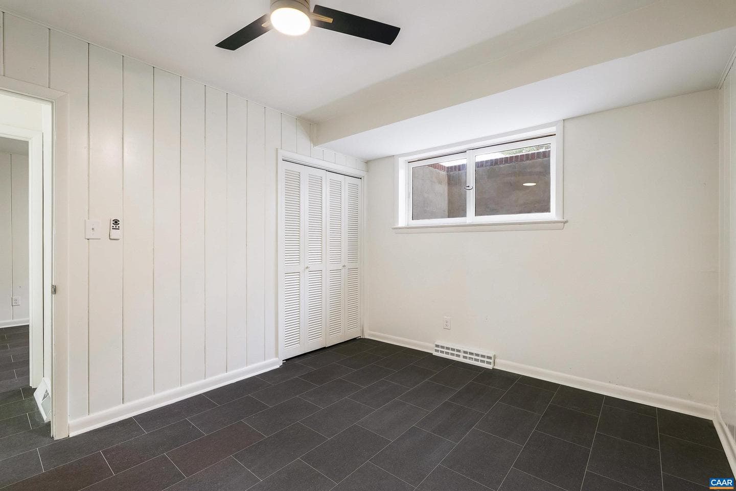 475 Myers Ave photo 46