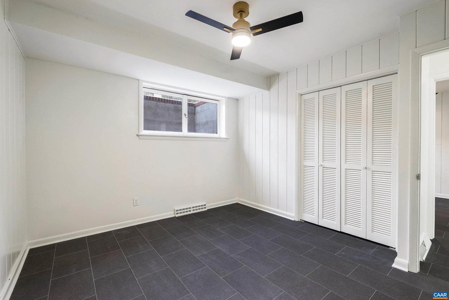 475 Myers Ave photo 48