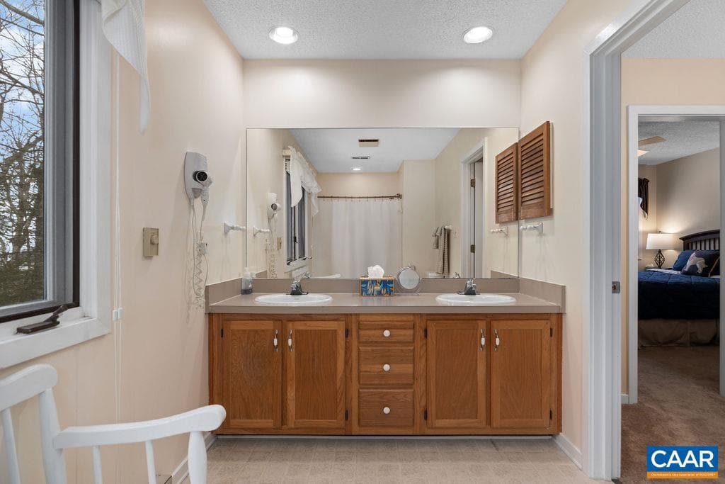 18 Trillium Close photo 16