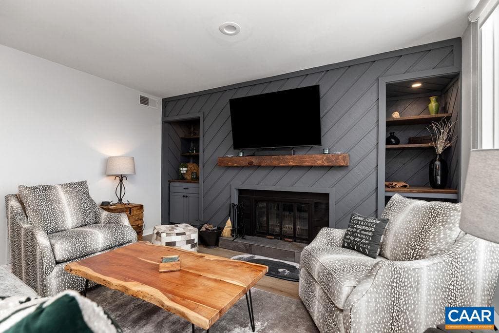 1411 Highlands Condos photo 12
