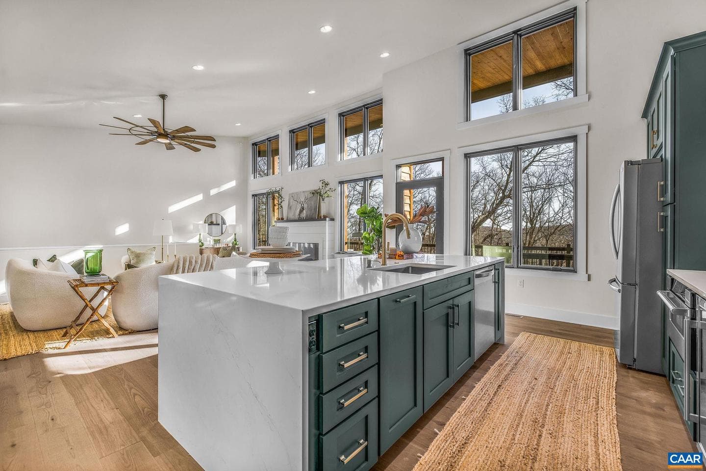 48 Oak Ln photo 13