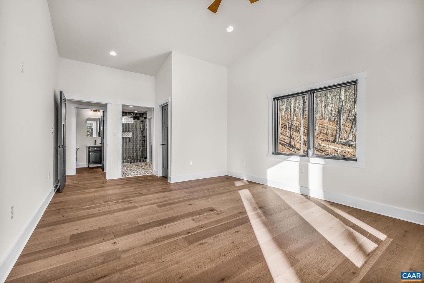 48 Oak Ln photo 23
