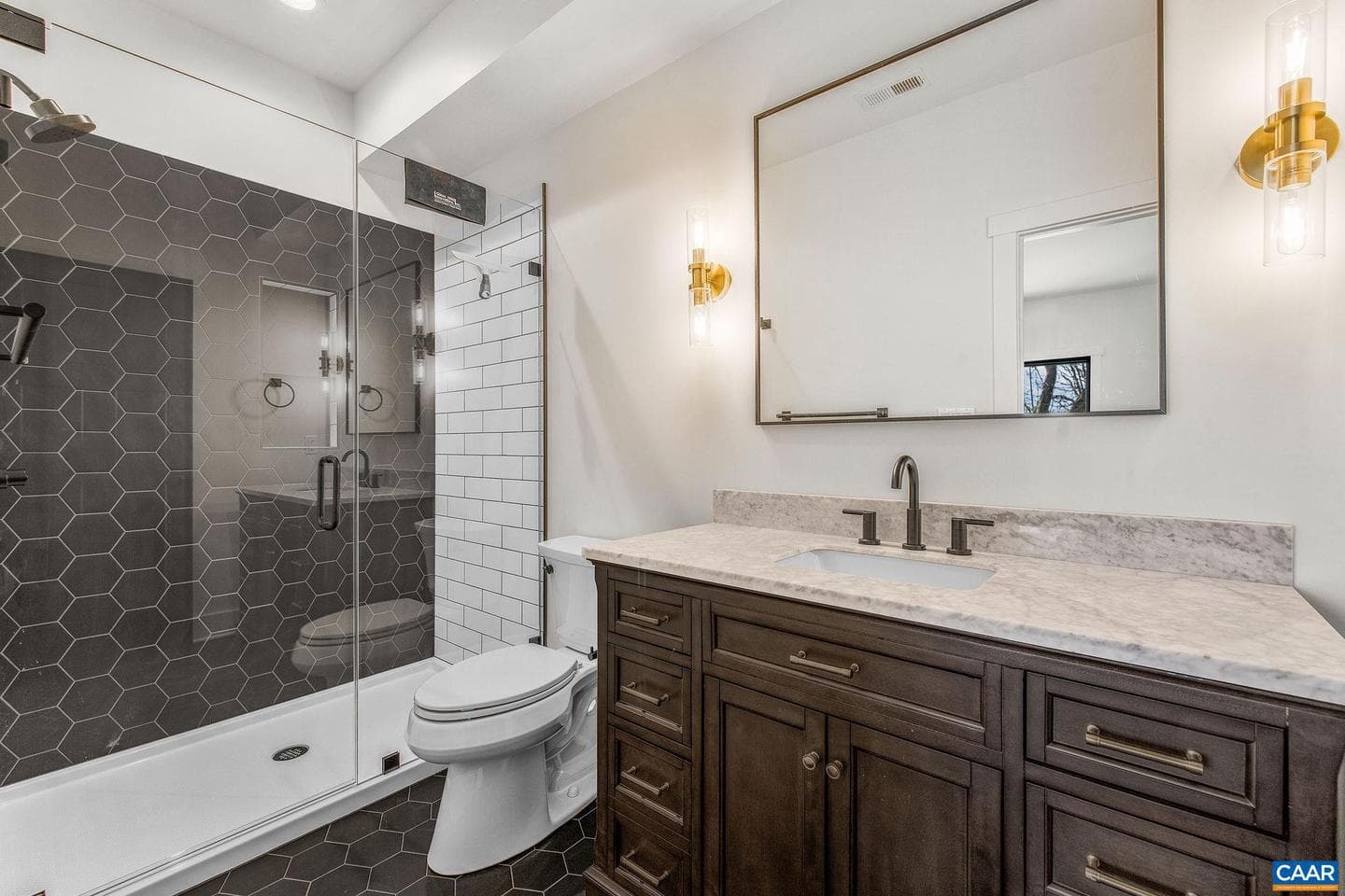 48 Oak Ln photo 33