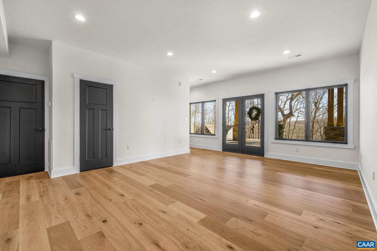 48 Oak Ln photo 42