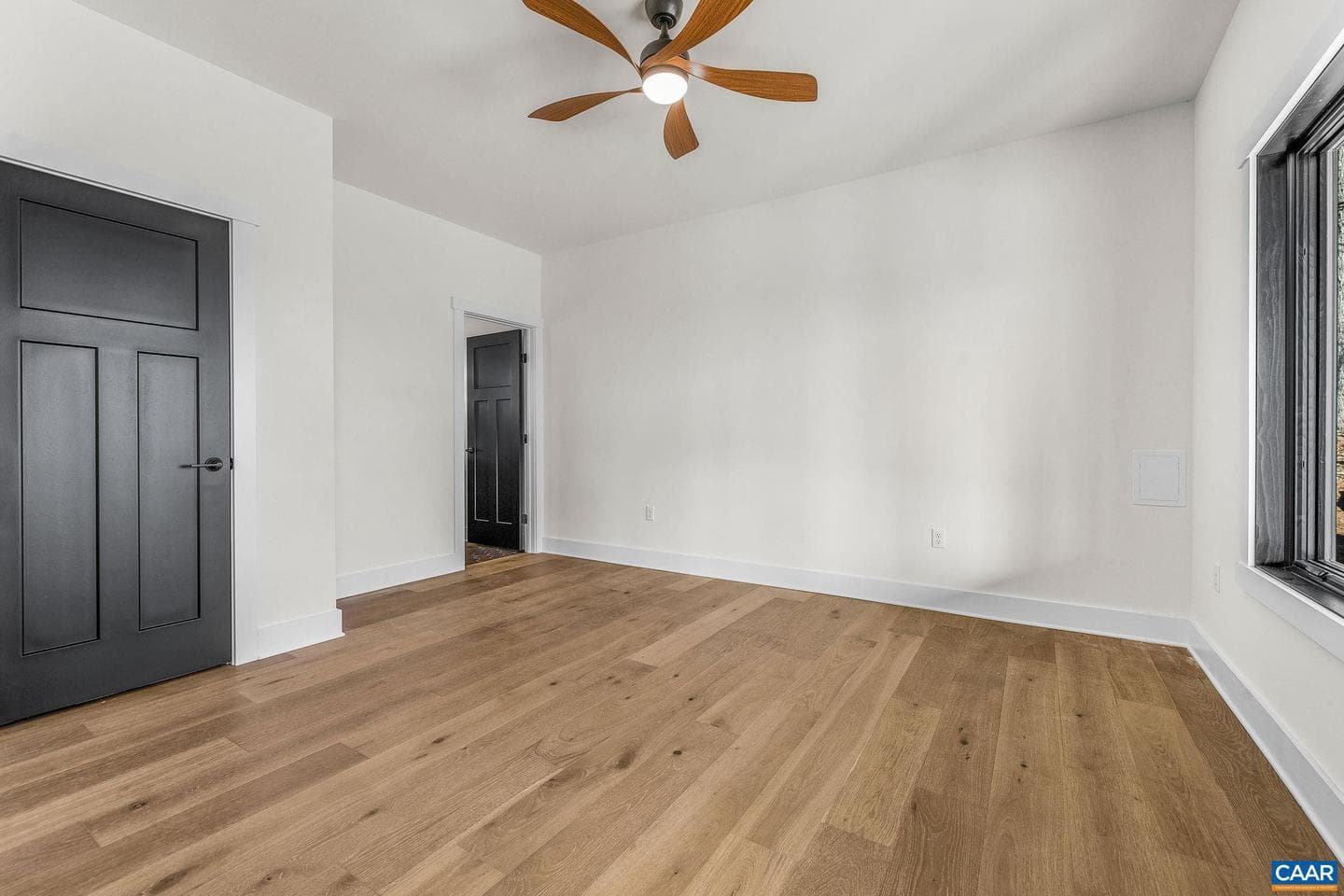 48 Oak Ln photo 43