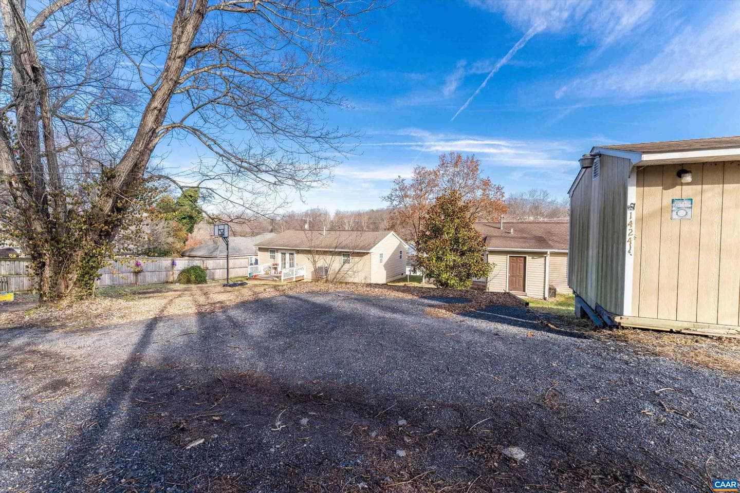 1424 B St photo 27